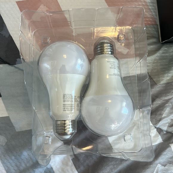 LED light bulbs. - Picture 2 of 2